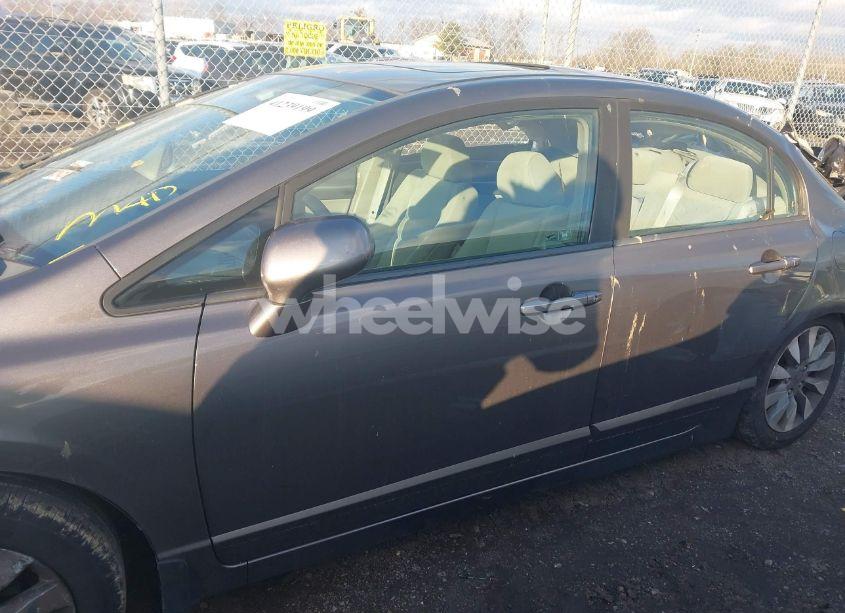 Photo 14 of 2010 Honda Civic EX (VIN 19XFA1F88AE019091)