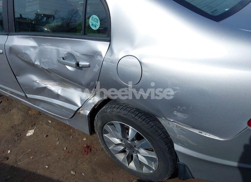 Photo 6 of 2010 Honda Civic EX (VIN 19XFA1F88AE024842)