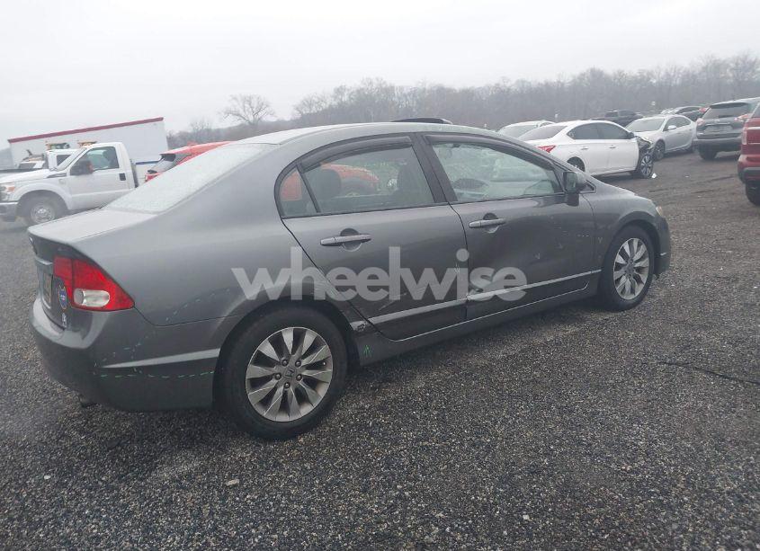 Photo 4 of 2010 Honda Civic EX (VIN 19XFA1F88AE040118)