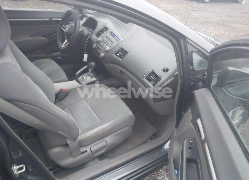 Photo 5 of 2010 Honda Civic EX (VIN 19XFA1F88AE040118)