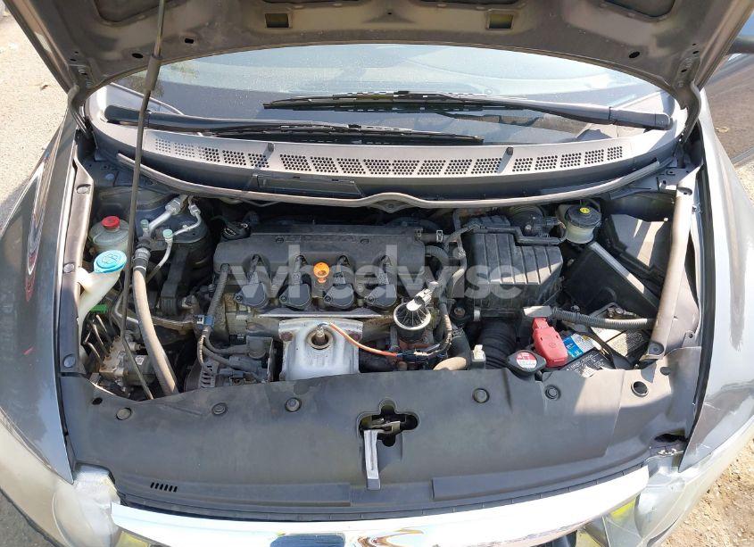 Photo 10 of 2010 Honda Civic SDN EX (VIN 19XFA1F89AE019827)