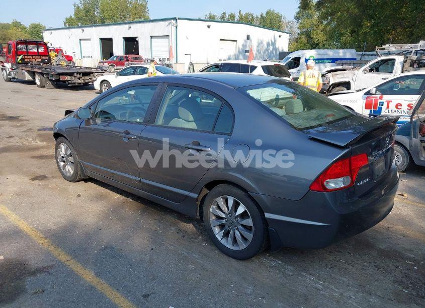 Photo 3 of 2010 Honda Civic SDN EX (VIN 19XFA1F89AE019827)