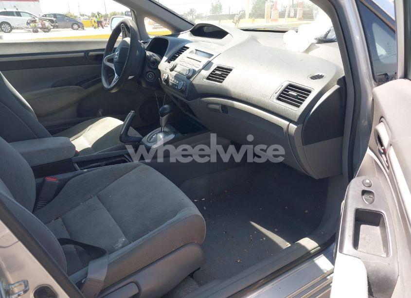 Photo 5 of 2010 Honda Civic EX (VIN 19XFA1F89AE046218)