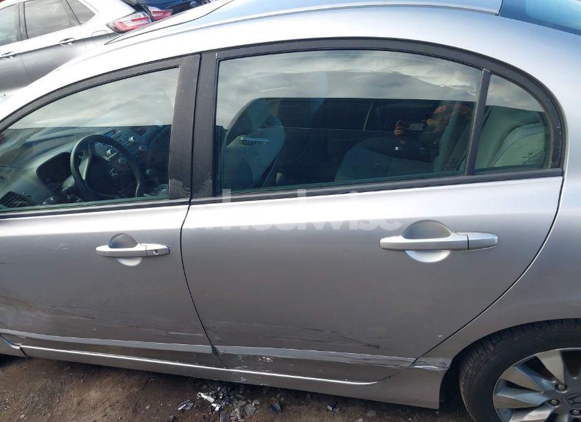 Photo 15 of 2010 Honda Civic EX (VIN 19XFA1F89AE055811)