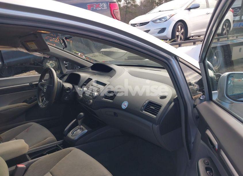 Photo 5 of 2010 Honda Civic EX (VIN 19XFA1F89AE055811)