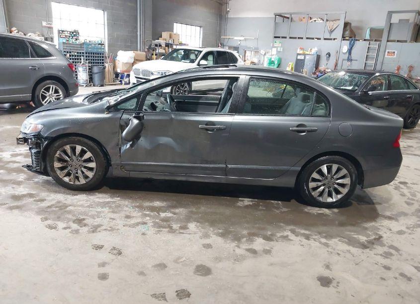 Photo 3 of 2010 Honda Civic EX (VIN 19XFA1F8XAE048849)