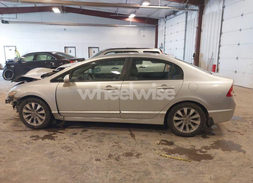 Photo 14 of 2011 Honda Civic EX-L (VIN 19XFA1F92BE000160)