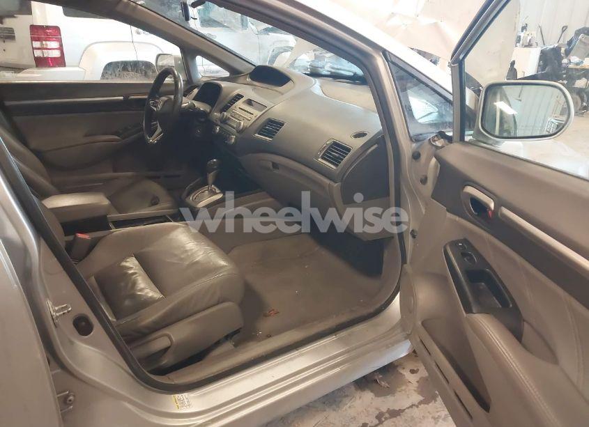 Photo 5 of 2011 Honda Civic EX-L (VIN 19XFA1F92BE000160)