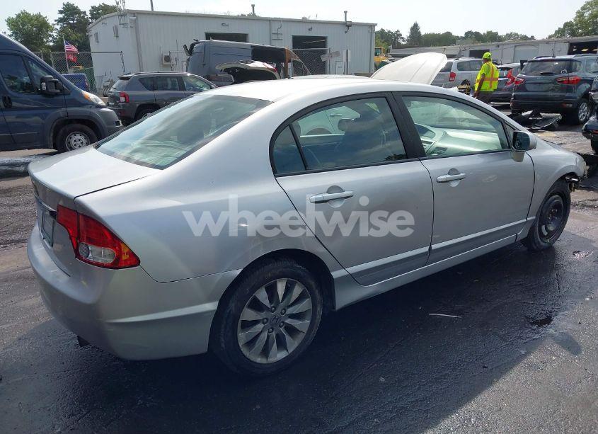 Photo 4 of 2010 Honda Civic EX-L (VIN 19XFA1F99AE036913)