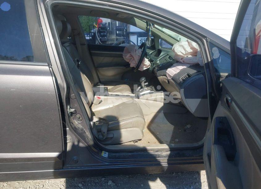 Photo 5 of 2010 Honda Civic EX-L (VIN 19XFA1F99AE054103)