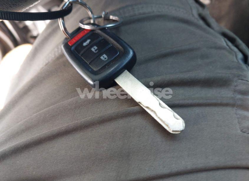 Photo 11 of 2014 Honda Civic LX (VIN 19XFB2E50EE048097)