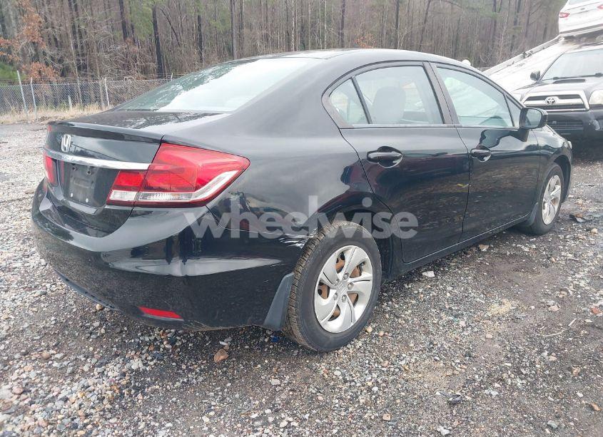 Photo 4 of 2015 Honda Civic LX (VIN 19XFB2E50FE061062)