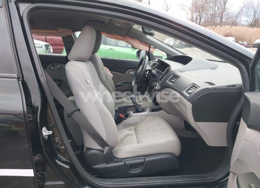 Photo 5 of 2015 Honda Civic LX (VIN 19XFB2E52FE038379)