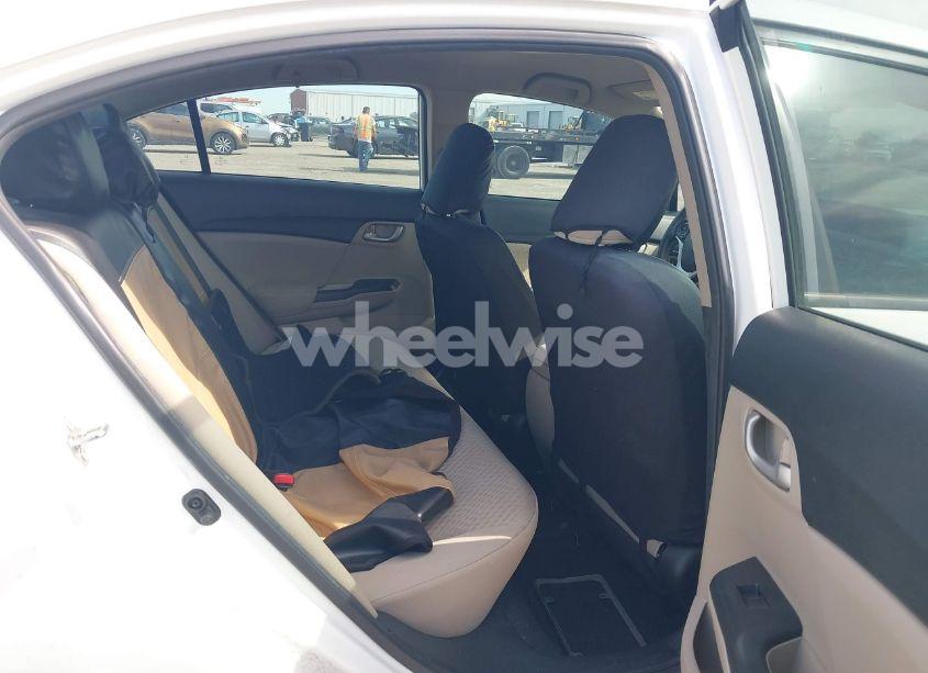 Photo 8 of 2015 Honda Civic LX (VIN 19XFB2E52FE039189)