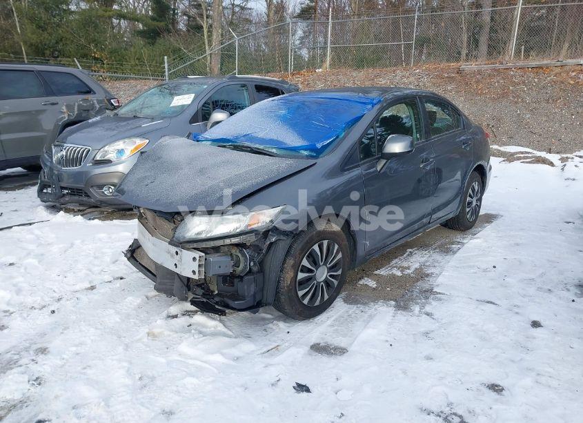 Photo 2 of 2013 Honda Civic LX (VIN 19XFB2E54DE009964)