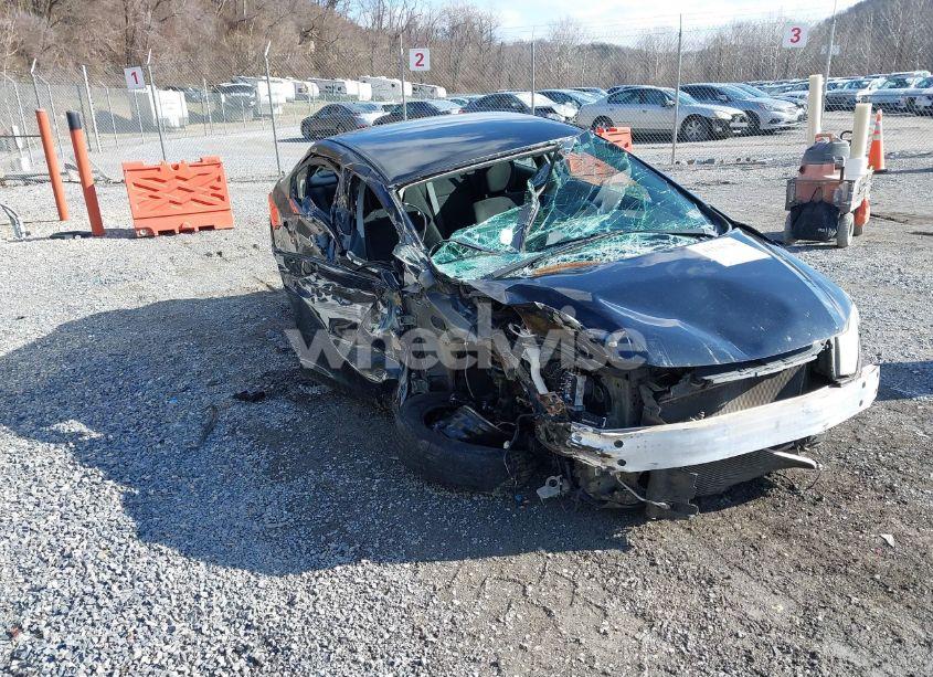 2013 Honda Civic LX (VIN 19XFB2E56DE037166) main photo