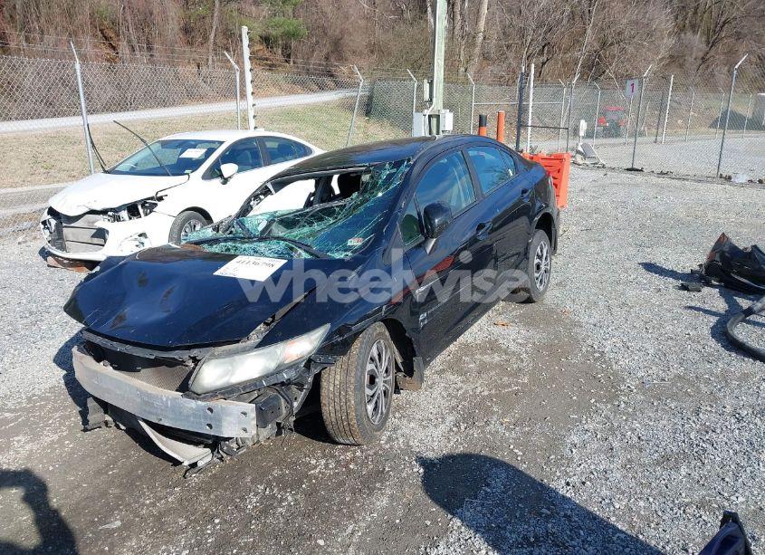 Photo 2 of 2013 Honda Civic LX (VIN 19XFB2E56DE037166)