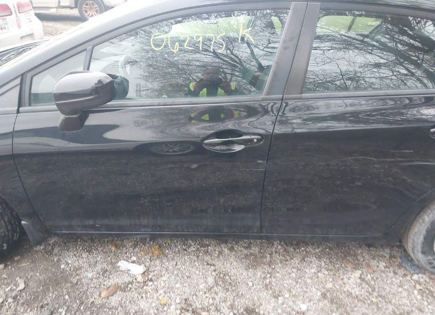 Photo 14 of 2015 Honda Civic LX (VIN 19XFB2E56FE062975)