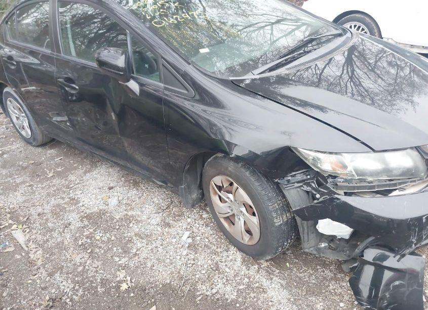 Photo 6 of 2015 Honda Civic LX (VIN 19XFB2E56FE062975)
