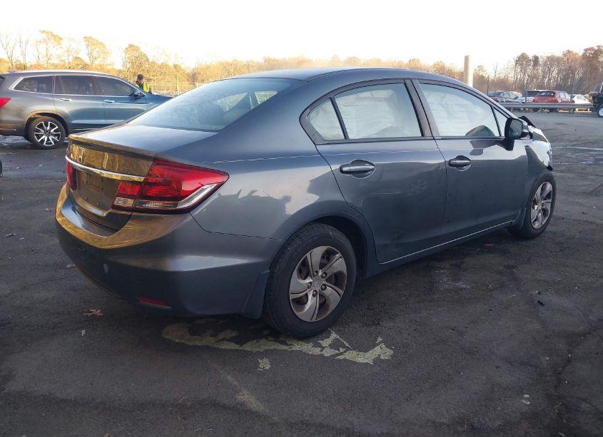 Photo 4 of 2013 Honda Civic LX (VIN 19XFB2E58DE035483)