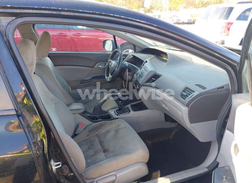 Photo 5 of 2012 Honda Civic LX (VIN 19XFB2E59CE064747)