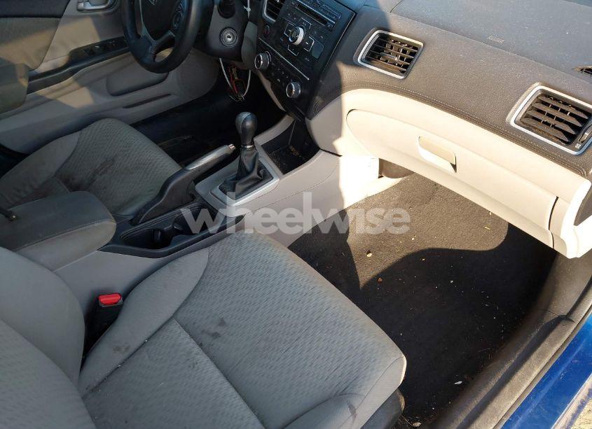 Photo 5 of 2015 Honda Civic LX (VIN 19XFB2E59FE022440)