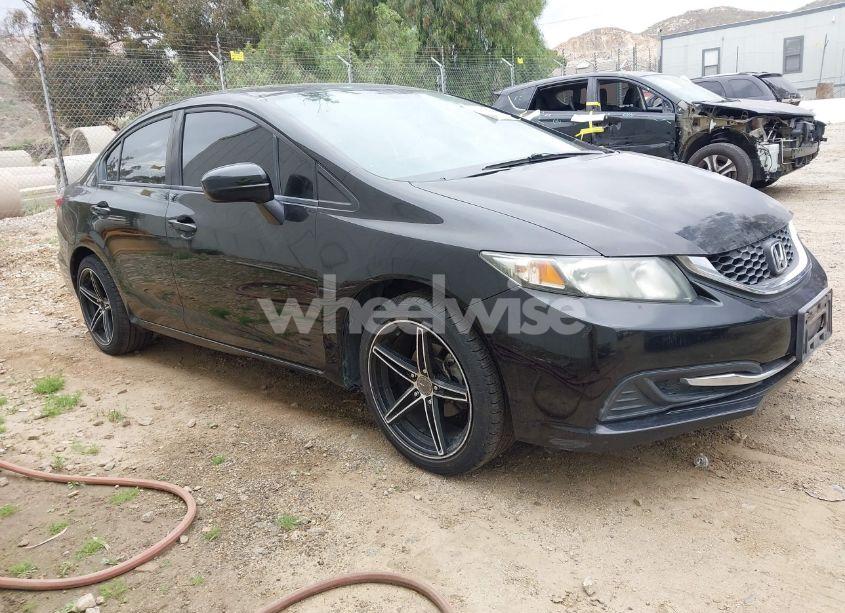 2015 Honda Civic LX (VIN 19XFB2E5XFE048514) main photo