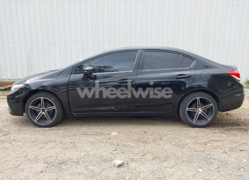 Photo 14 of 2015 Honda Civic LX (VIN 19XFB2E5XFE048514)