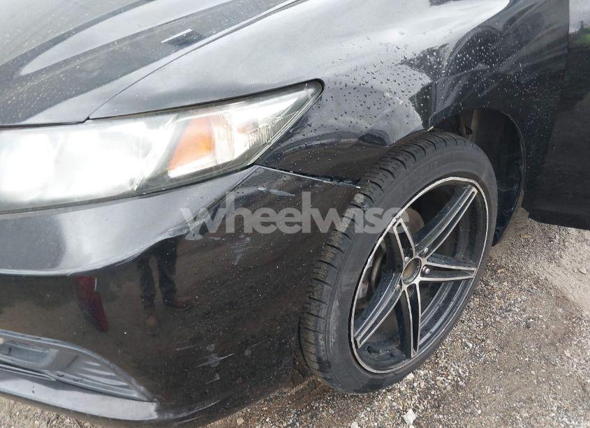 Photo 18 of 2015 Honda Civic LX (VIN 19XFB2E5XFE048514)