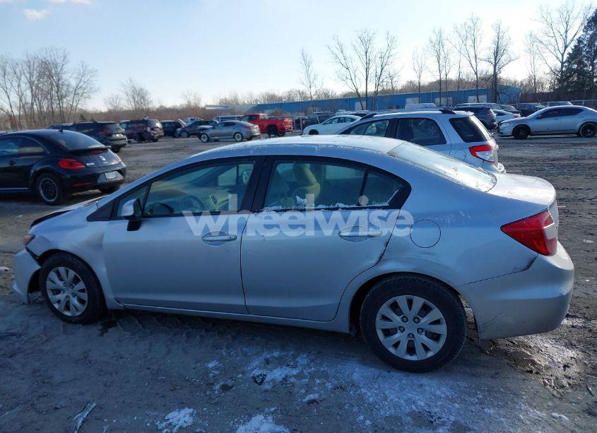 Photo 14 of 2012 Honda Civic SDN LX (VIN 19XFB2F50CE005990)