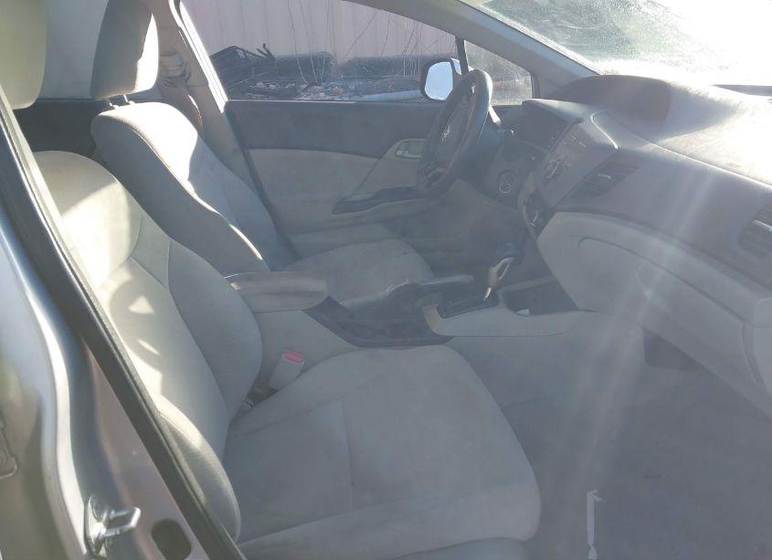 Photo 5 of 2012 Honda Civic LX (VIN 19XFB2F50CE043283)