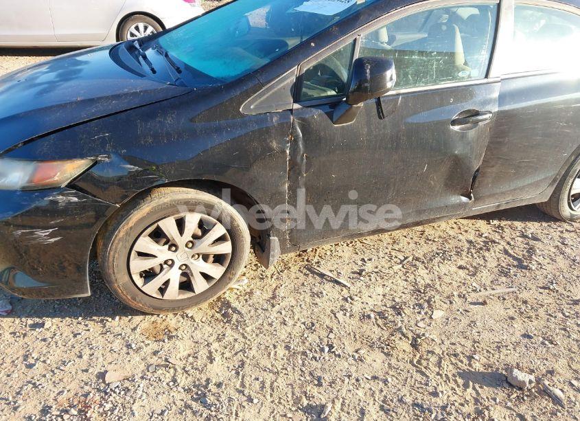 Photo 6 of 2012 Honda Civic LX (VIN 19XFB2F50CE057541)