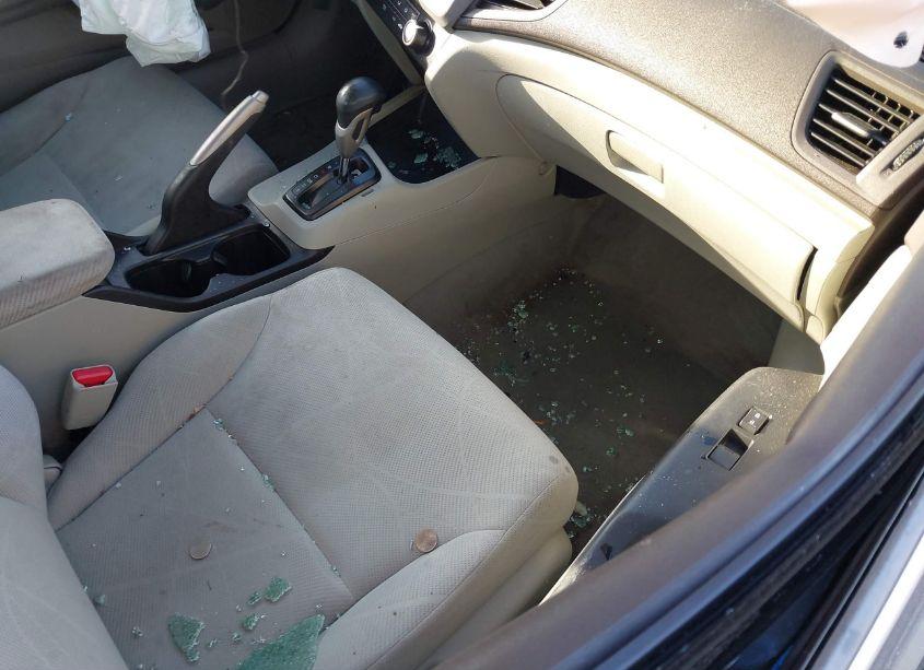 Photo 5 of 2012 Honda Civic LX (VIN 19XFB2F50CE085808)