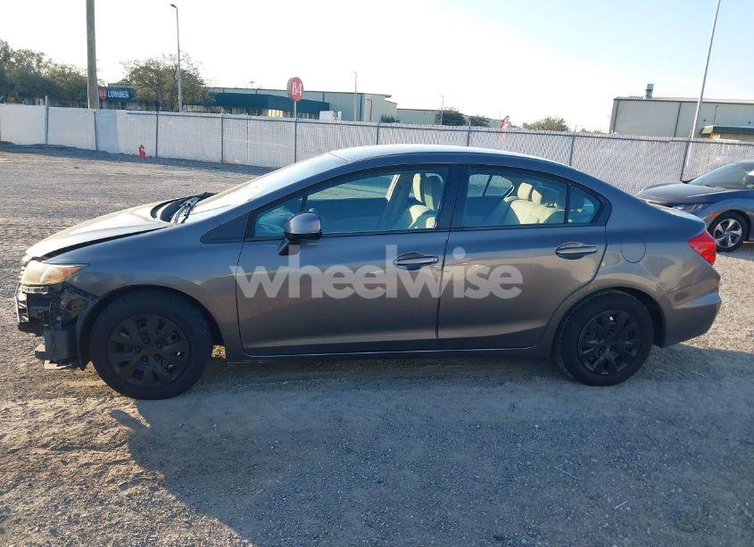 Photo 14 of 2012 Honda Civic LX (VIN 19XFB2F50CE095142)