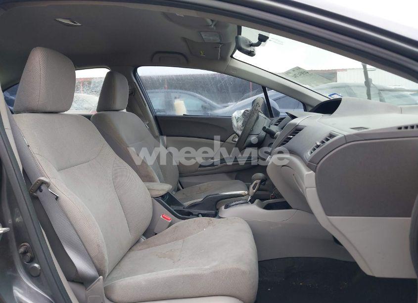 Photo 5 of 2012 Honda Civic LX (VIN 19XFB2F50CE316951)