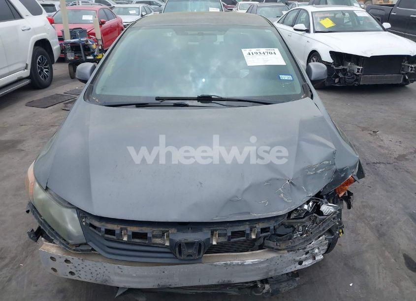 Photo 6 of 2012 Honda Civic LX (VIN 19XFB2F50CE316951)