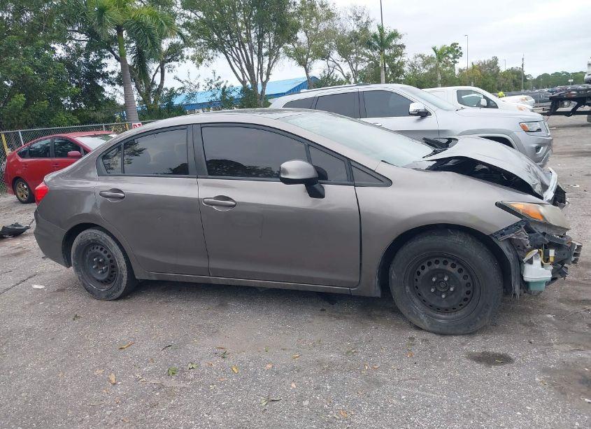 Photo 13 of 2012 Honda Civic LX (VIN 19XFB2F50CE386093)