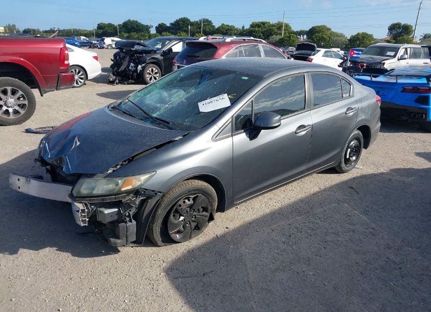 Photo 2 of 2013 Honda Civic LX (VIN 19XFB2F50DE015355)