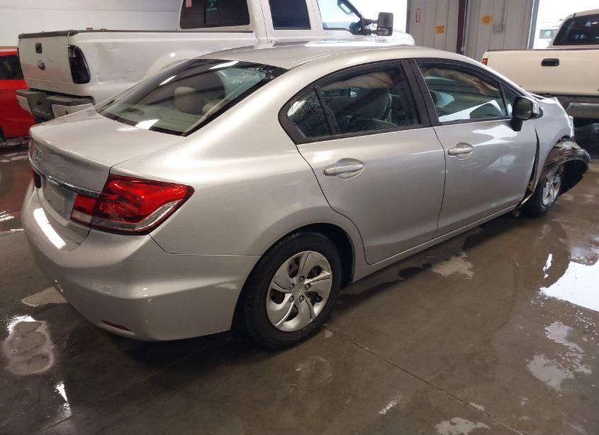 Photo 4 of 2013 Honda Civic LX (VIN 19XFB2F50DE029370)