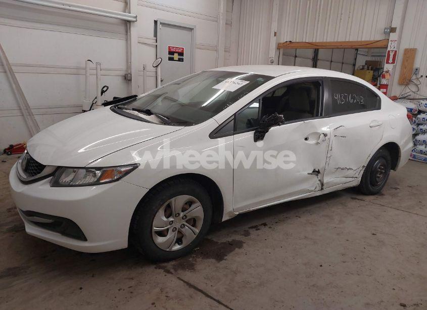 Photo 6 of 2013 Honda Civic LX (VIN 19XFB2F50DE031054)