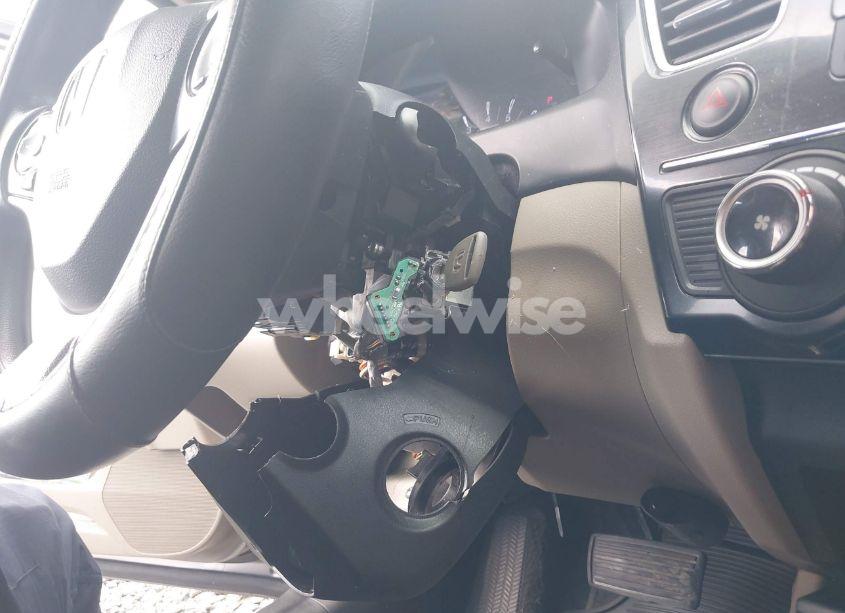 Photo 6 of 2013 Honda Civic LX (VIN 19XFB2F50DE051143)