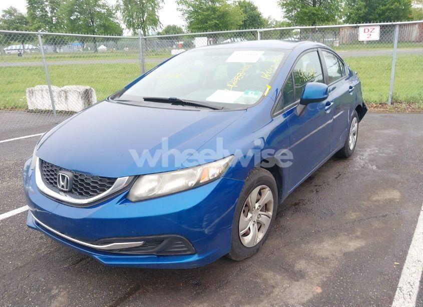 Photo 2 of 2013 Honda Civic LX (VIN 19XFB2F50DE064295)