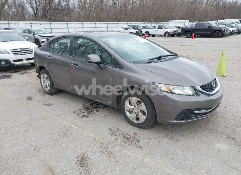 2013 Honda Civic LX (VIN 19XFB2F50DE074924) main photo