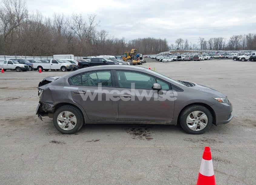 Photo 13 of 2013 Honda Civic LX (VIN 19XFB2F50DE074924)