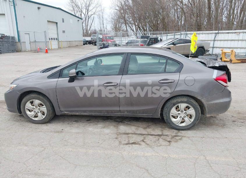 Photo 14 of 2013 Honda Civic LX (VIN 19XFB2F50DE074924)