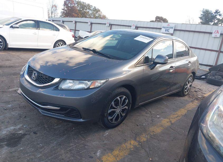 Photo 2 of 2013 Honda Civic LX (VIN 19XFB2F50DE081968)