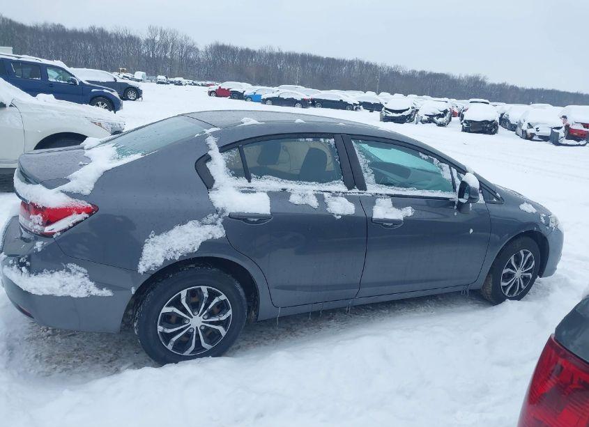 Photo 13 of 2013 Honda Civic LX (VIN 19XFB2F50DE083493)