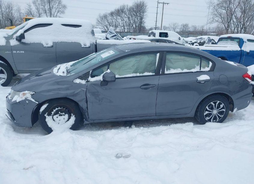 Photo 2 of 2013 Honda Civic LX (VIN 19XFB2F50DE083493)