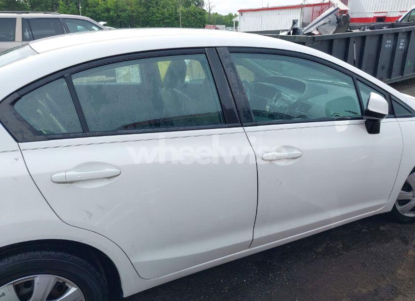 Photo 13 of 2013 Honda Civic LX (VIN 19XFB2F50DE222974)