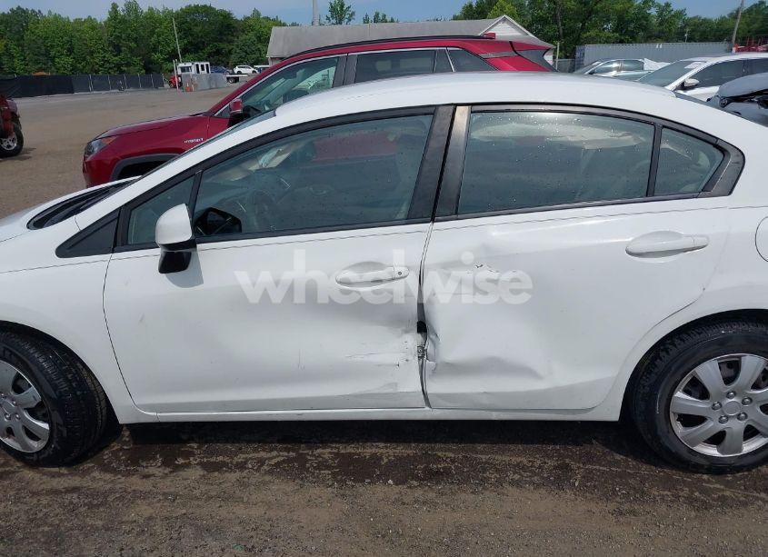 Photo 6 of 2013 Honda Civic LX (VIN 19XFB2F50DE222974)